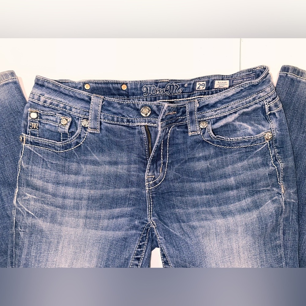 Miss Me Jeans Women's Size 29 Dark blue distressed whiskered regular/boot cut - Picture 6 of 8